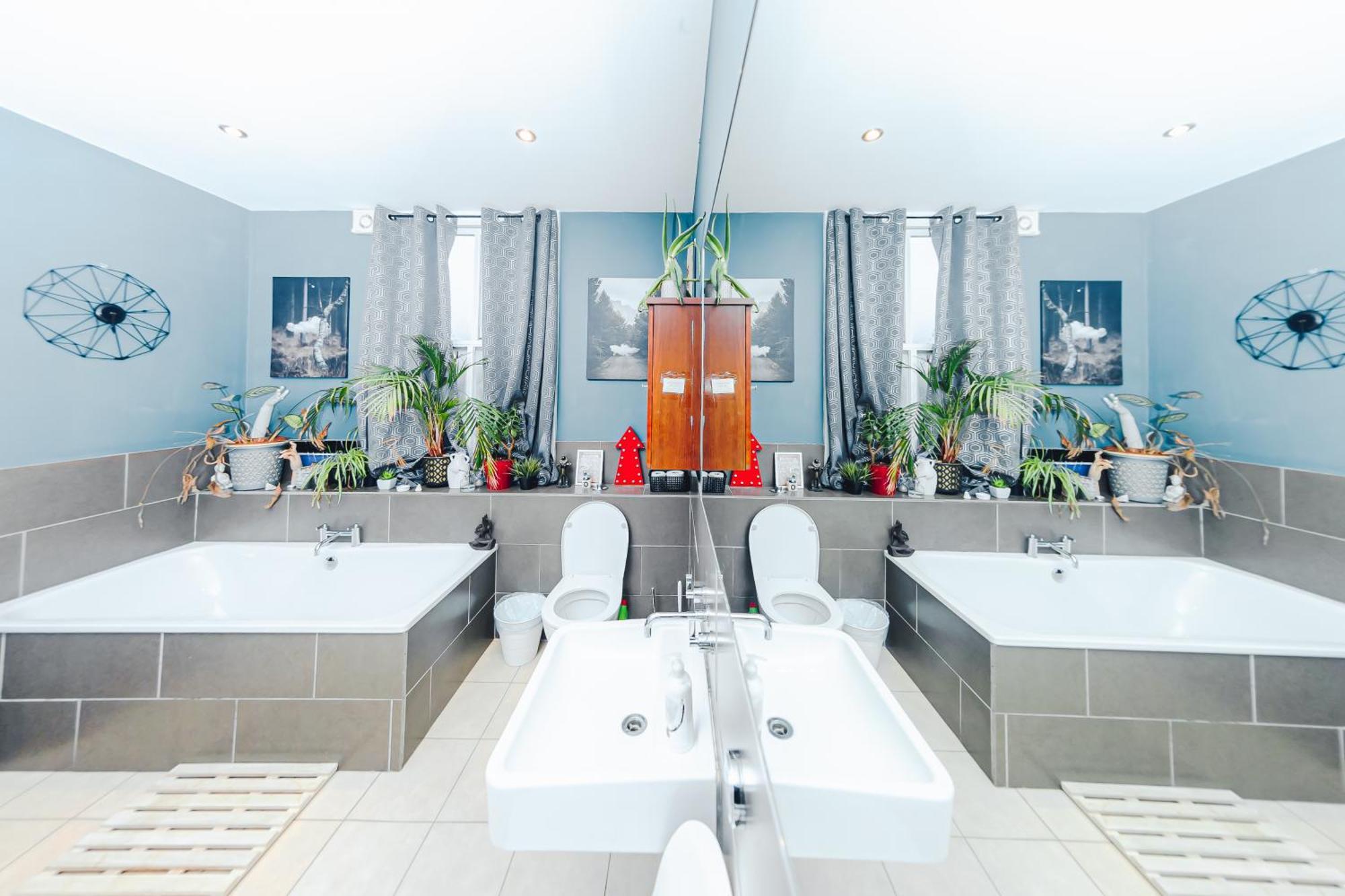Master En - Townhouse Double With Garden & Hot Tub Habitación en casa particular