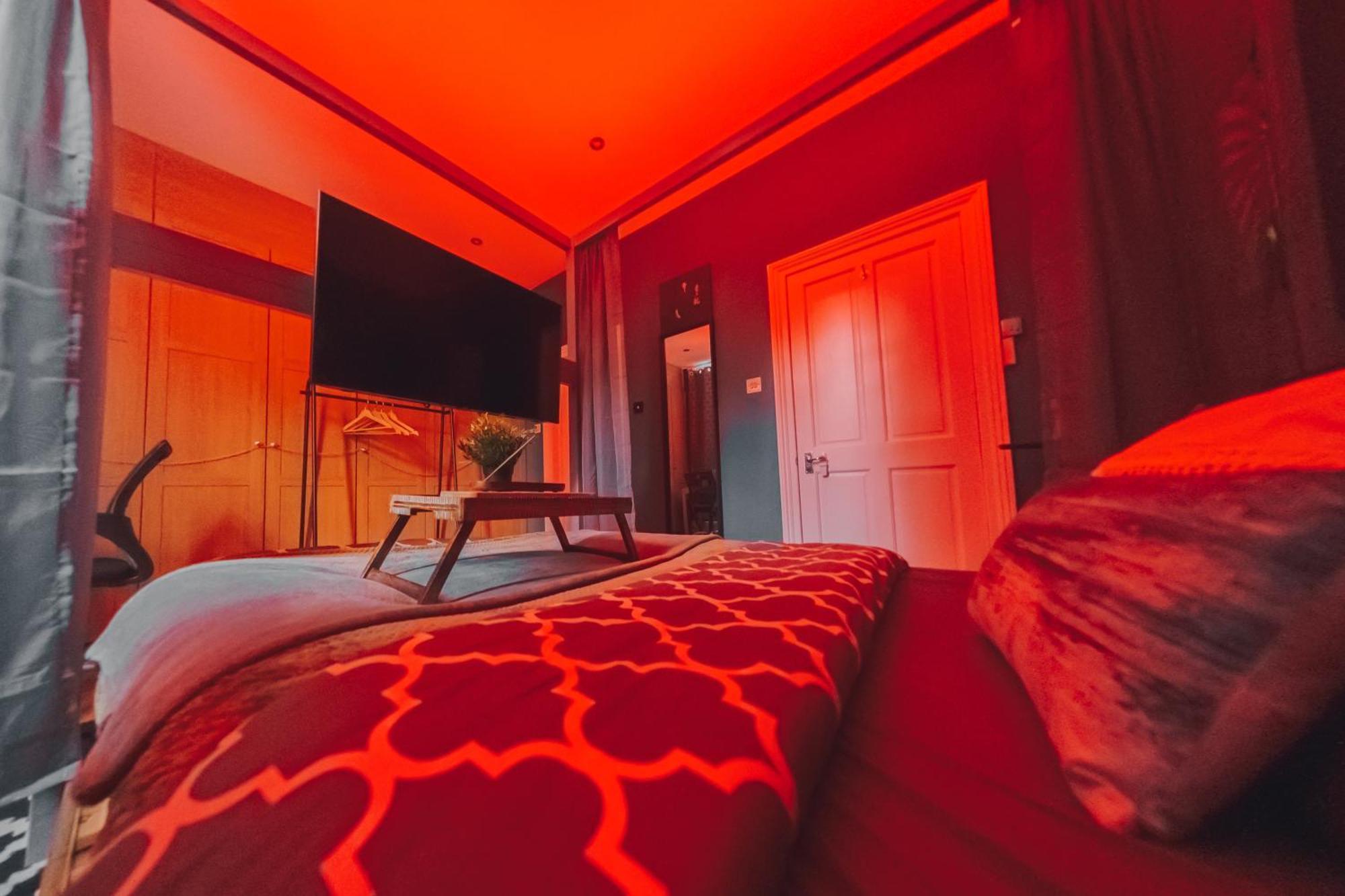 Master En - Townhouse Double With Garden & Hot Tub Habitación en casa particular Londres